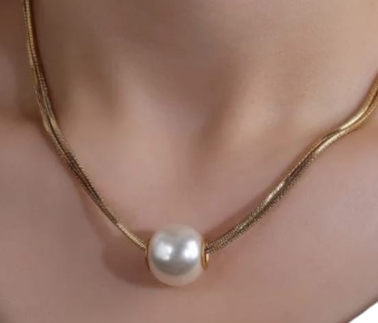 Cadena doble con dije de perla baño de oro 18 k. tejido liso