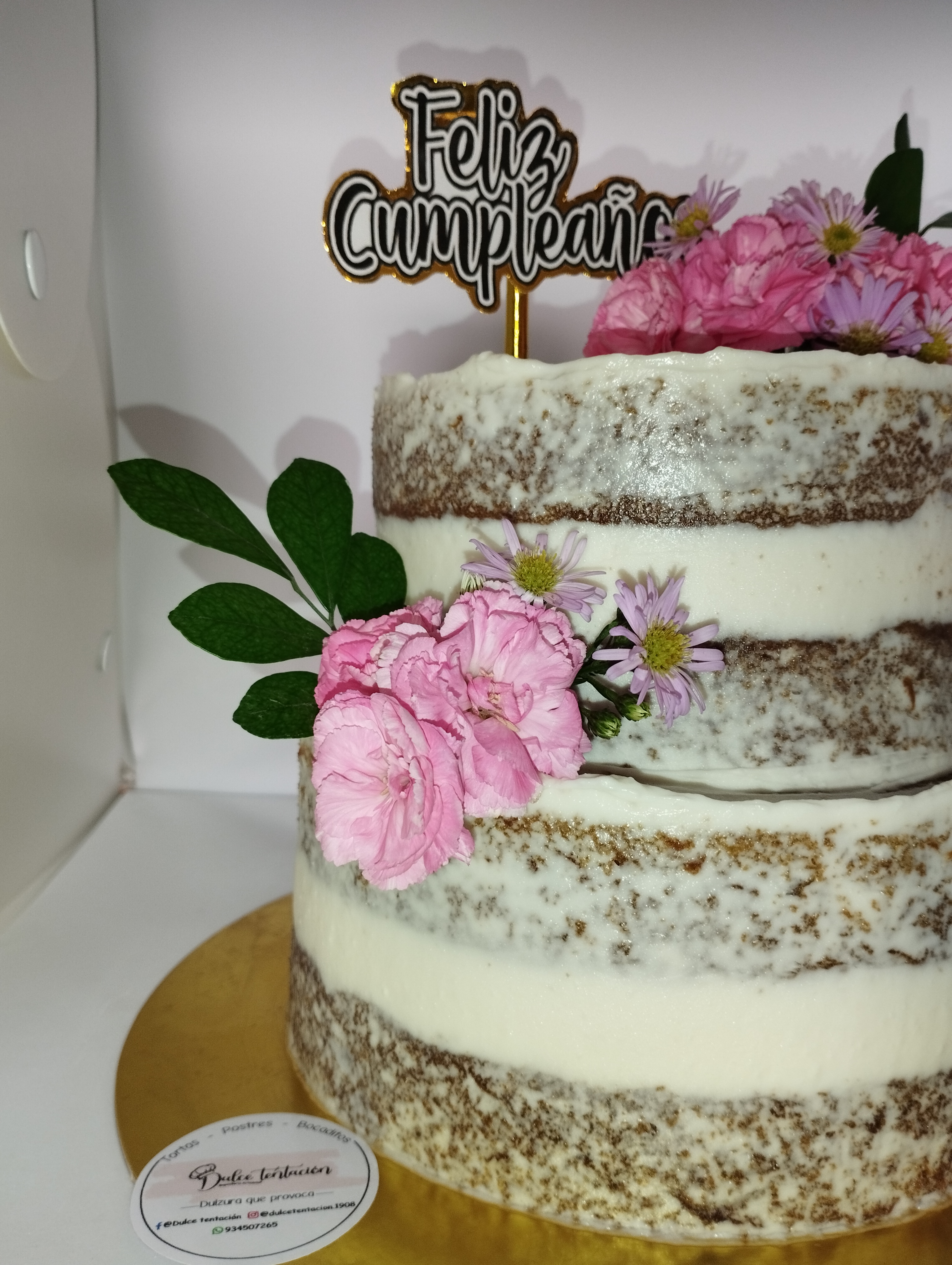 Naked cake